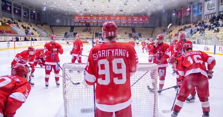 Хоккейная команда «Сокол» из Красноярска разгромила удмуртских сталеваров