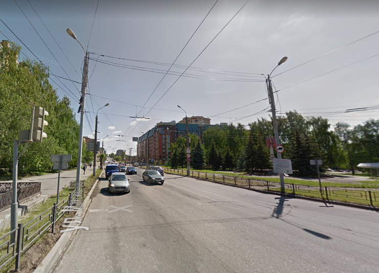 После земляных работ на улице Горького рабочие восстановят повреждённый асфальт