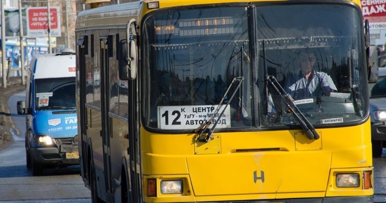 Жительница Ижевска отсудила у ИПОПАТа 110 000 рублей после падения в автобусе