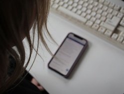 ИИ на линии: Сбер автоматизировал рассмотрение более 65% клиентских обращений