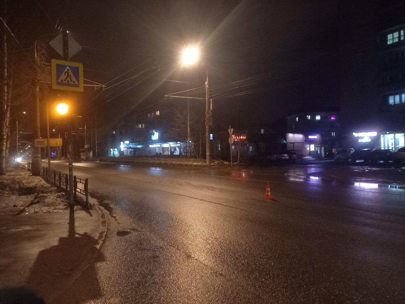 18-летний водитель сбил пешехода на улице Дзержинского в Ижевске 