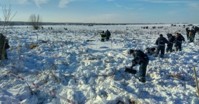В Подмосковье на месте крушения Ан-148 нашли два черных ящика
