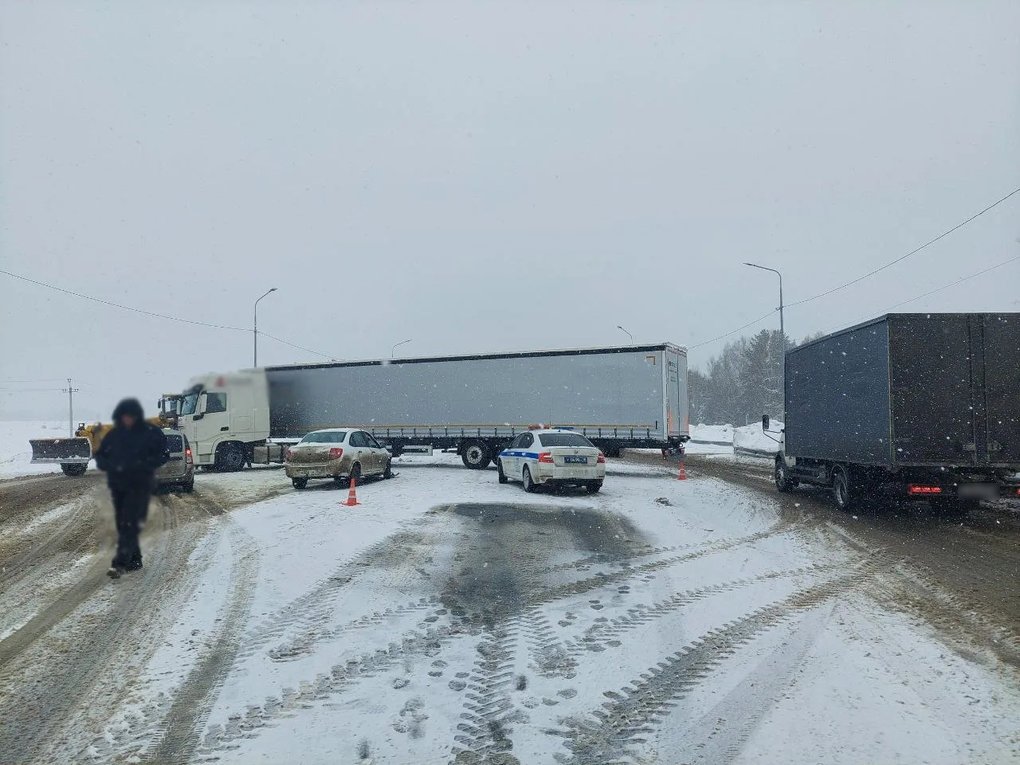 Три человека, в том числе девочка-младенец, пострадали в ДТП в Удмуртии