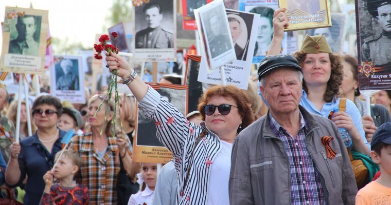 83 тыс жителей Удмуртии прошли с портретами в «Бессмертном полку»