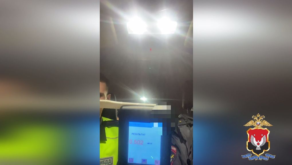 Молодой человек в Воткинске угнал авто отца и задел несколько машин