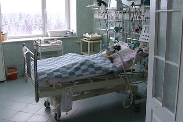 Обварившую большую часть тела девочку в Твери ввели в медицинскую кому