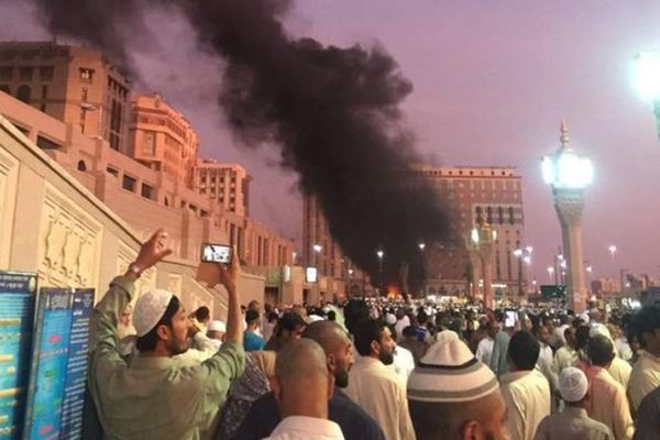 Четыре человека погибли во время теракта у Мечети Пророка в Саудовской Аравии