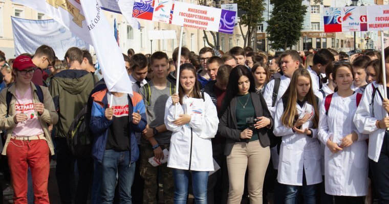 В ИжГТУ имени Михаила Калашникова прошел фестиваль первокурсников