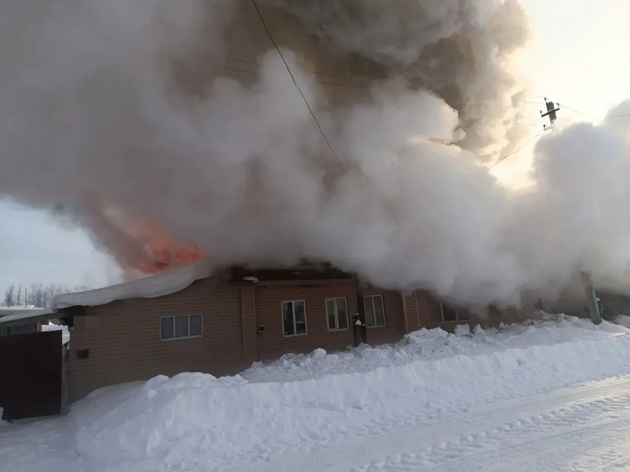 Пожарные по пути на учения потушили реальный пожар в Сюмсях