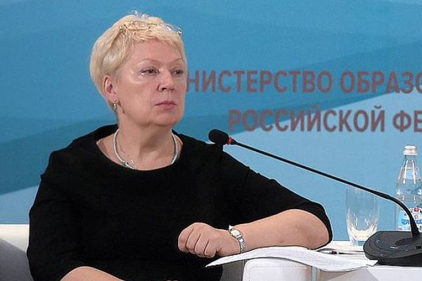 Министр образования России выступила против уроков сексуального воспитания в школах