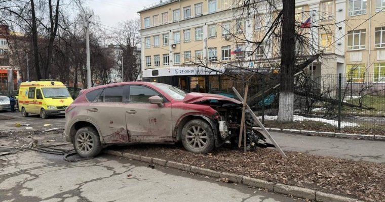 Появились подробности ДТП с автобусом на улице Советской в Ижевске