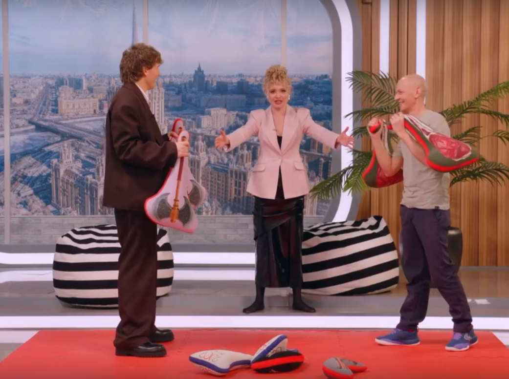 Ижевчанин устроил бой подушками в эфире телеканала ТНТ 