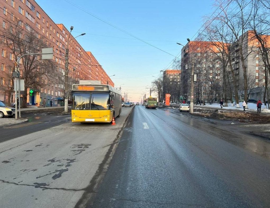 В Ижевске автобус сбил подростка на улице Ворошилова
