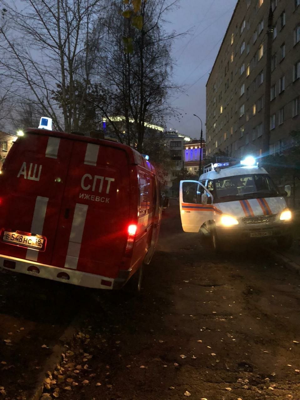 Взрыв бытового газа вызвал пожар в жилом доме на улице Воровского в Ижевске