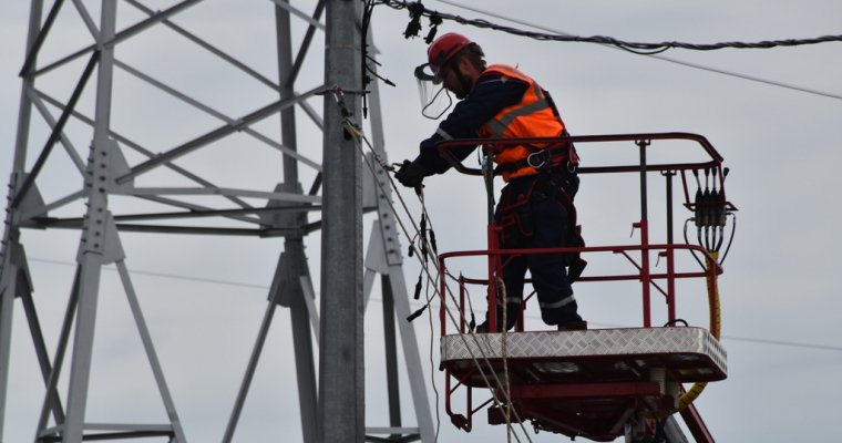 Вопросы надёжности электроснабжения и охраны труда обсудили энергетики Удмуртии