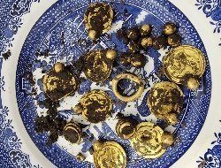 Купивший металлоискатель ради нового хобби норвежец нашел клад с золотом VI века