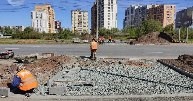 На улице 10 лет Октября в Ижевске начали делать пешеходный переход 