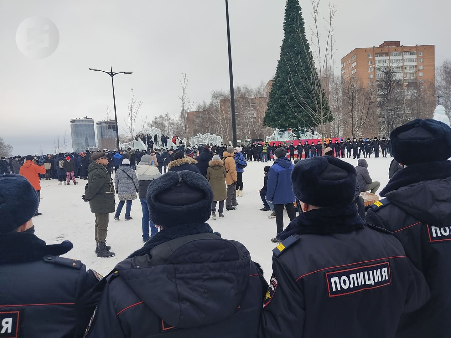 

8 административных дел передали в суд Ижевска после митинга на Центральной площади

