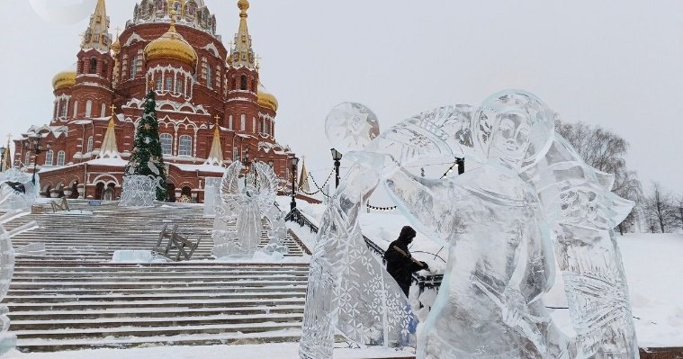 Во время фестиваля ангелов и архангелов в Ижевске появится около 30 ледяных скульптур 