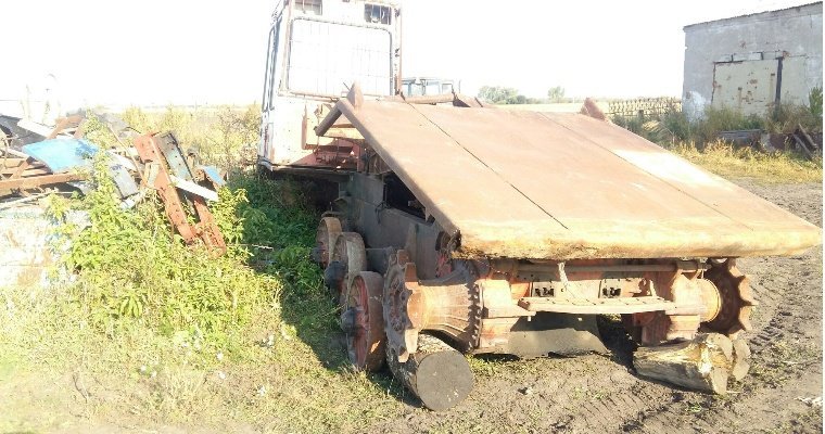 В Глазовском районе мужчину насмерть придавило ковшом трактора