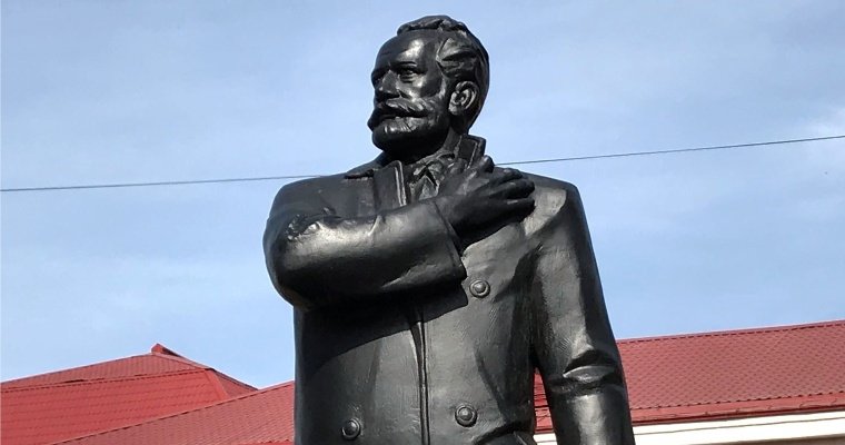 Народный памятник: в Ижевске открыли скульптуру Петра Чайковского