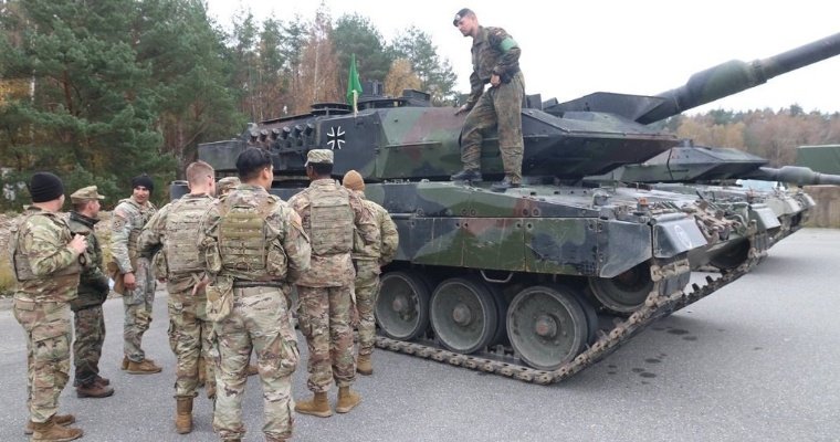Власти ФРГ согласились отправить на Украину роту танков Leopard 2