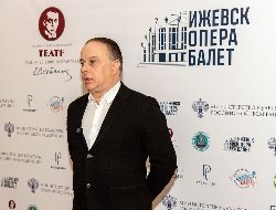 Директор Театра Вахтангова прояснил ситуацию с несостоявшимися гастролями на сцене Русского драмтеатра Удмуртии