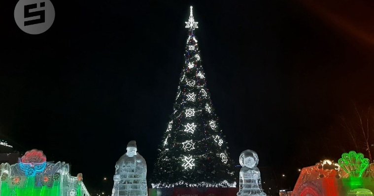Жители Ижевска вместе со сказочными героями откроют новогодние елки города 16 и 17 декабря