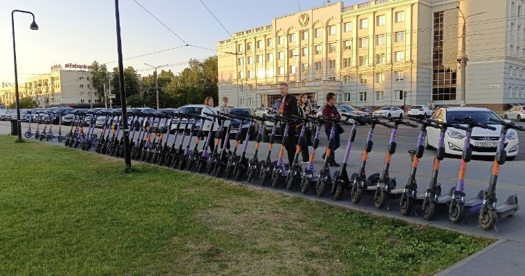 Итоги дня: ограничение на работу арендованных электросамокатов в Ижевске и потепление в Удмуртии