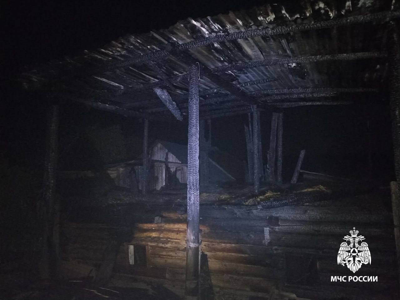 Удар молнии привёл к пожару в Кизнерском районе