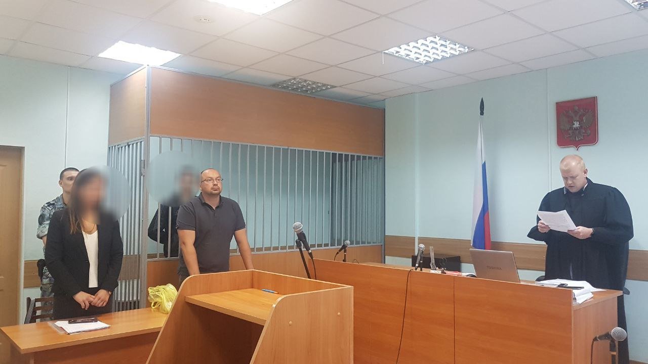 Обвиняемых в надругательстве над одноклассником подростков в Ижевске оставили под арестом