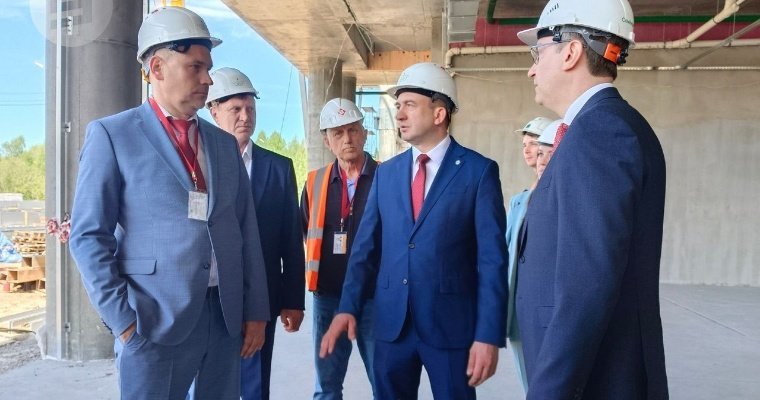 Ход строительства нового здания аэропорта Ижевска проверил замминистра транспорта России Владимир Потешкин 