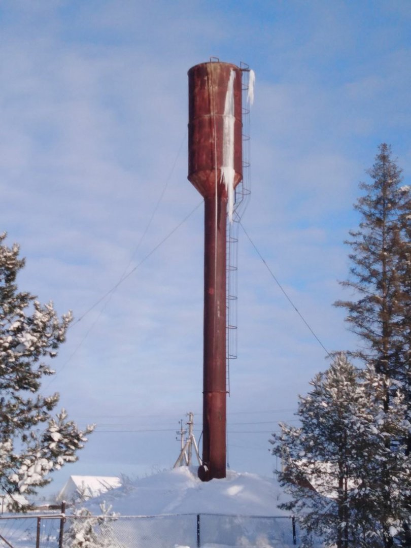 В селе Юкаменское замерзла водонапорная башня 