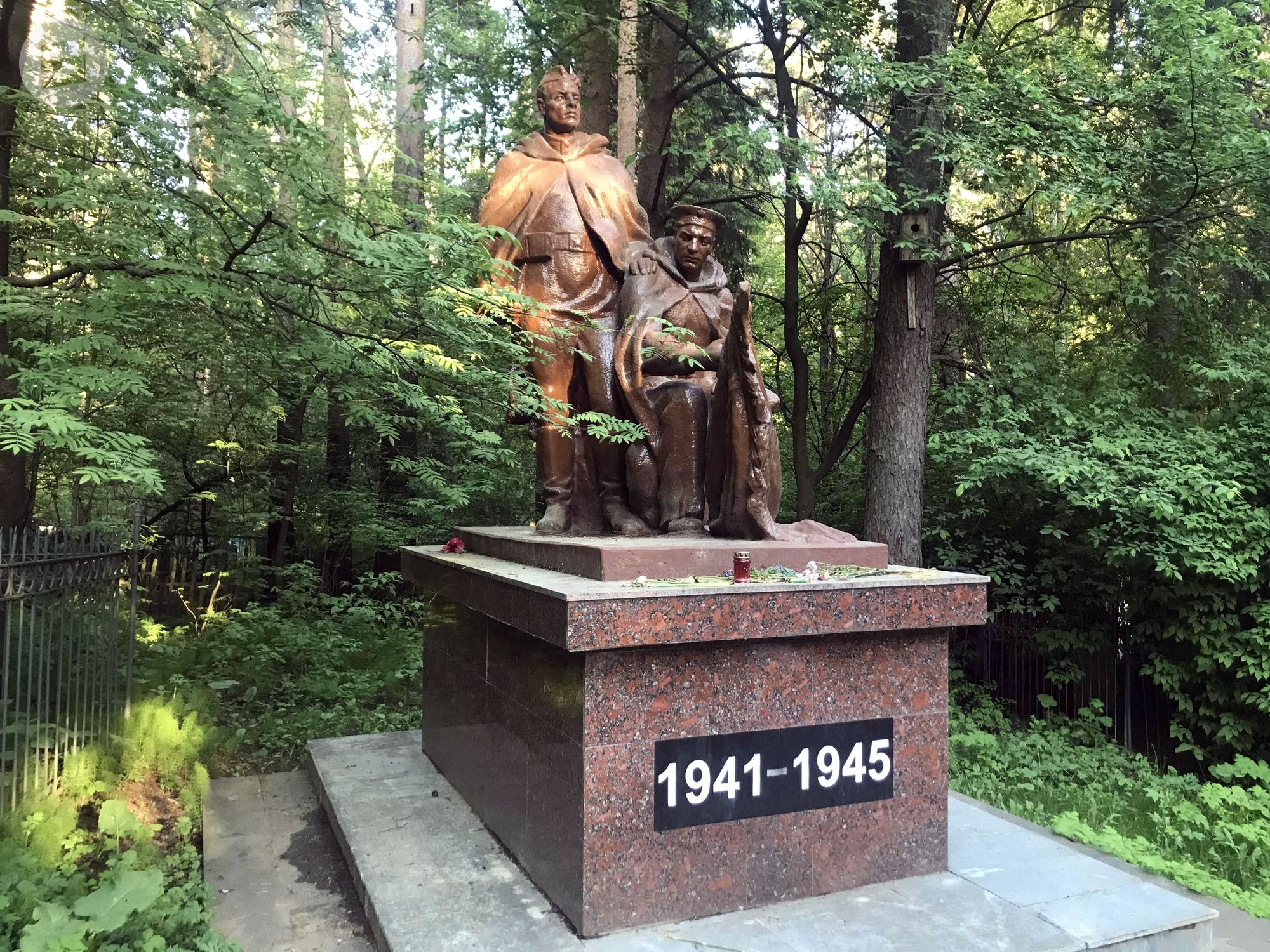 

Воинский мемориал на Нагорном кладбище Ижевска отреставрируют в 2022 году

