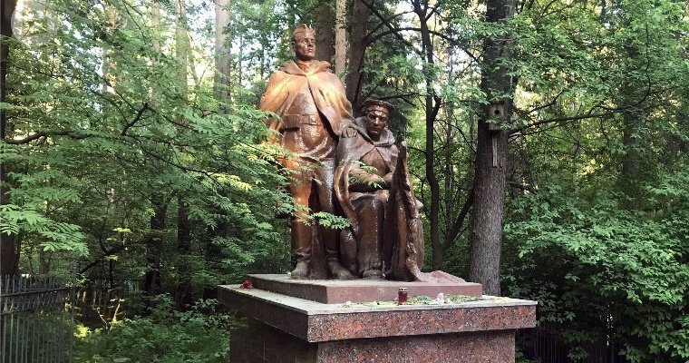 Воинский мемориал на Нагорном кладбище Ижевска отреставрируют в 2022 году