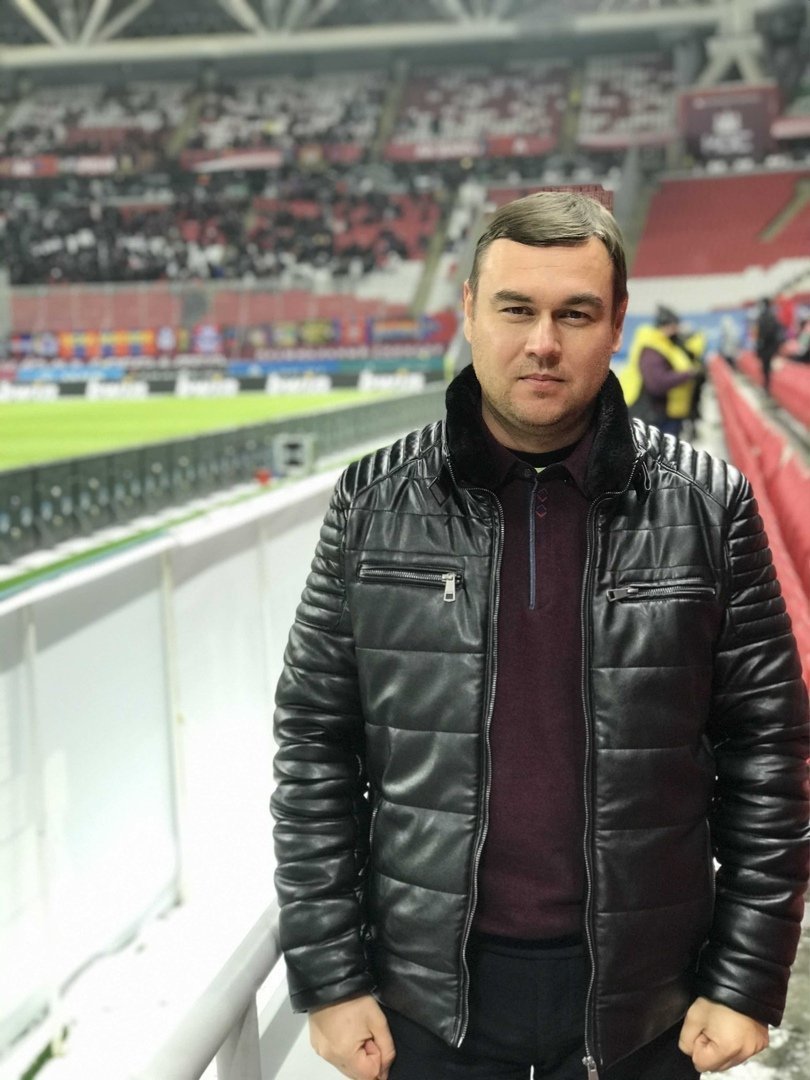 

Директор футбольного клуба «Зенит-Ижевск» назвал «вбросом» информацию о своём уходе

