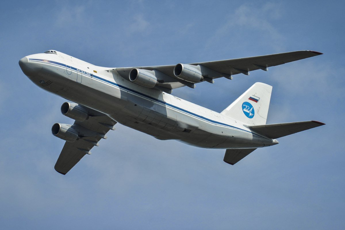 Российский самолет Ан-124 прибыл в Аргентину для поисков подлодки «Сан Хуан»