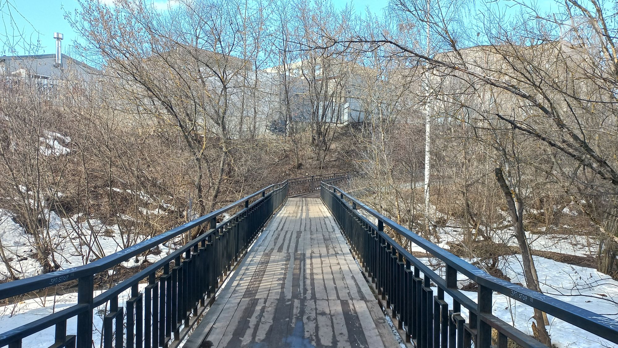В Ижевске ищут подрядчика для содержания пешеходных мостов
