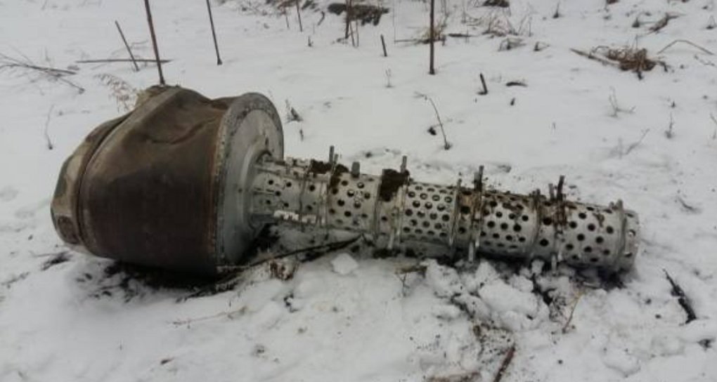 

В Азербайджане показали найденные в Карабахе обломки ракет «Искандер» 

