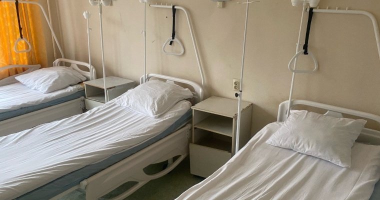 Детей, на которых упал снег в Воткинском районе, выпишут на этой неделе 