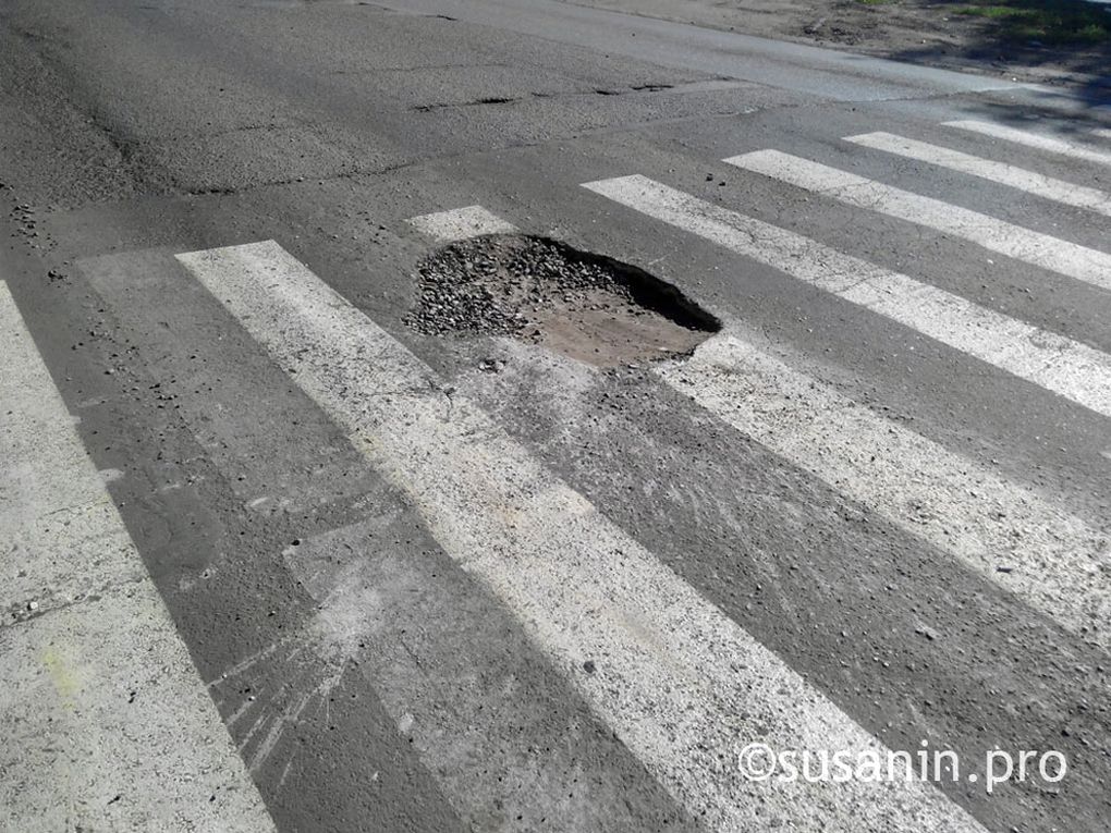 На дорогах Ижевска устранили дефекты на площади более 2,7 тысячи квадратов