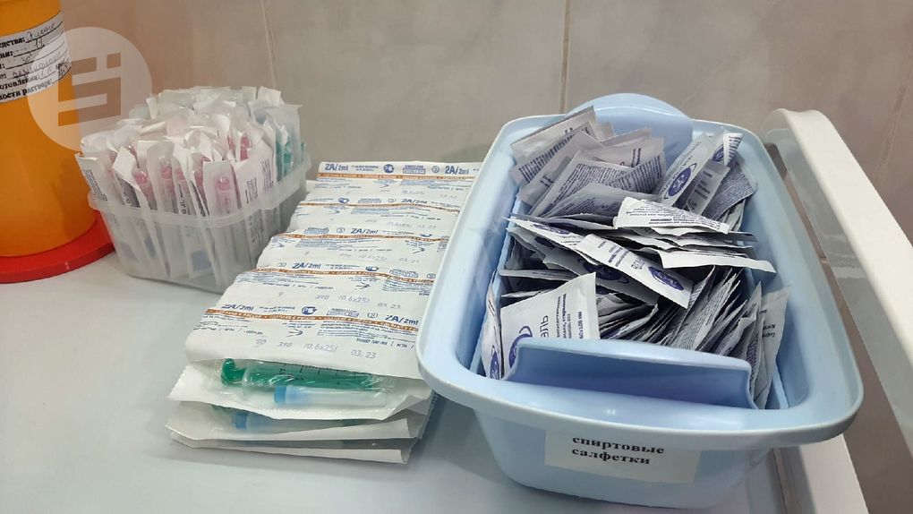 Профилактика ВИЧ в Ижевске, продажа ребёнка в кафе Москвы и рекорд жизни под водой: новости к этому часу