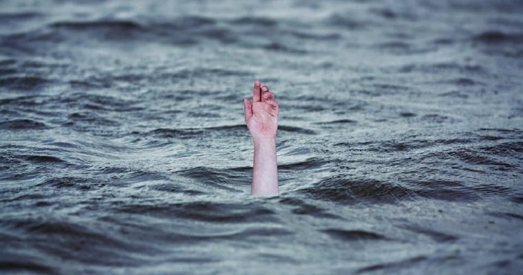 Чиновник из Волгограда пытался спасти женщину в Анапе и утонул