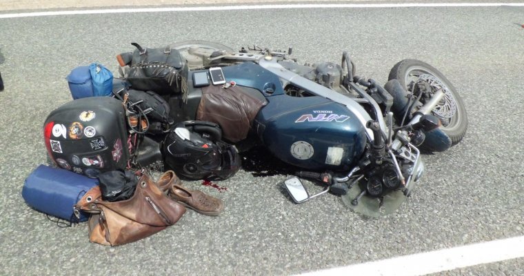 Мотоциклист погиб на трассе в Удмуртии при обгоне в запрещенном месте