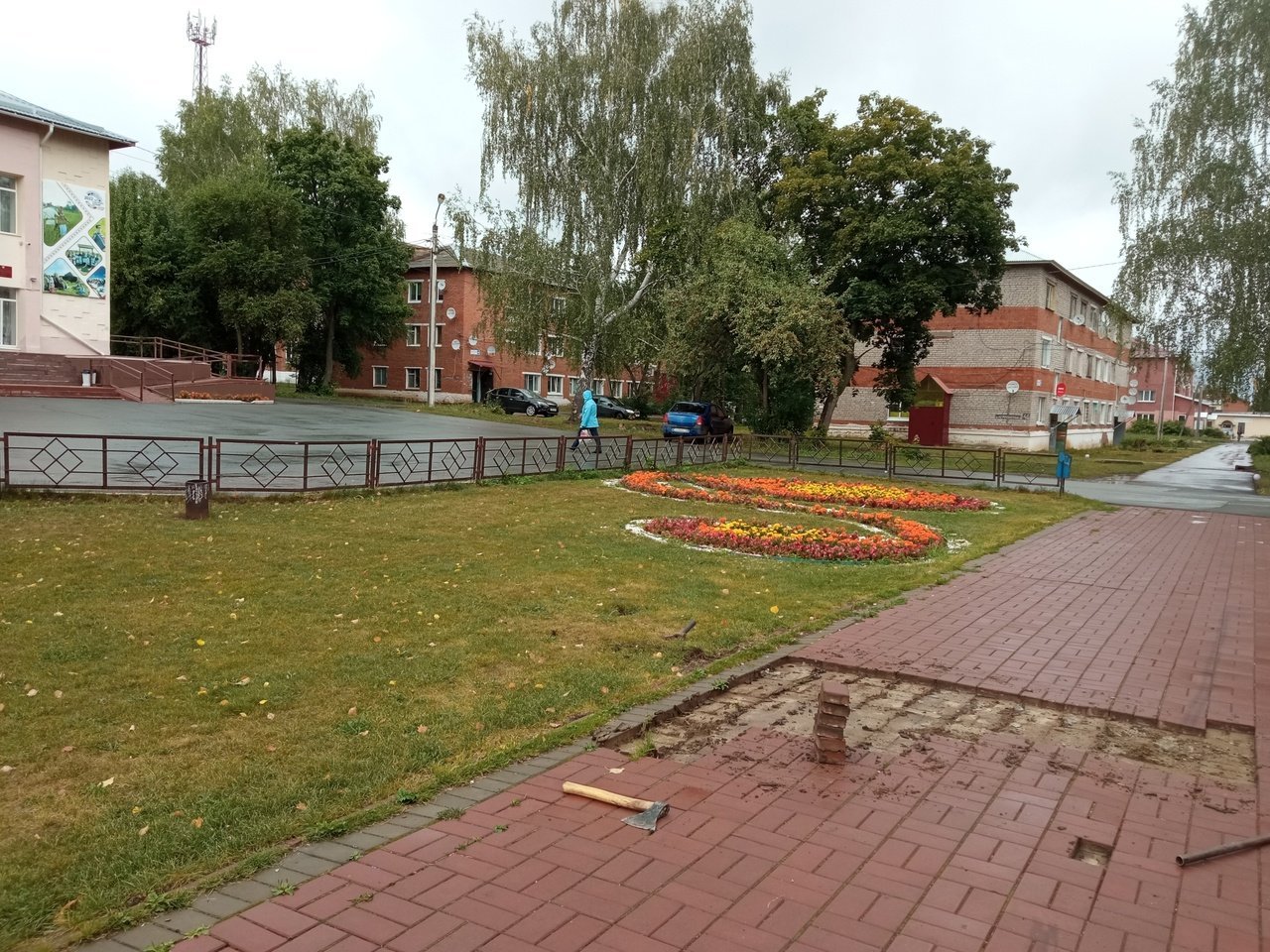 В Сигаево началась реконструкция центрального сквера