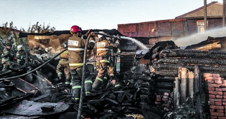 В Ижевске пожарные спасли от огня дом на 8 квартир