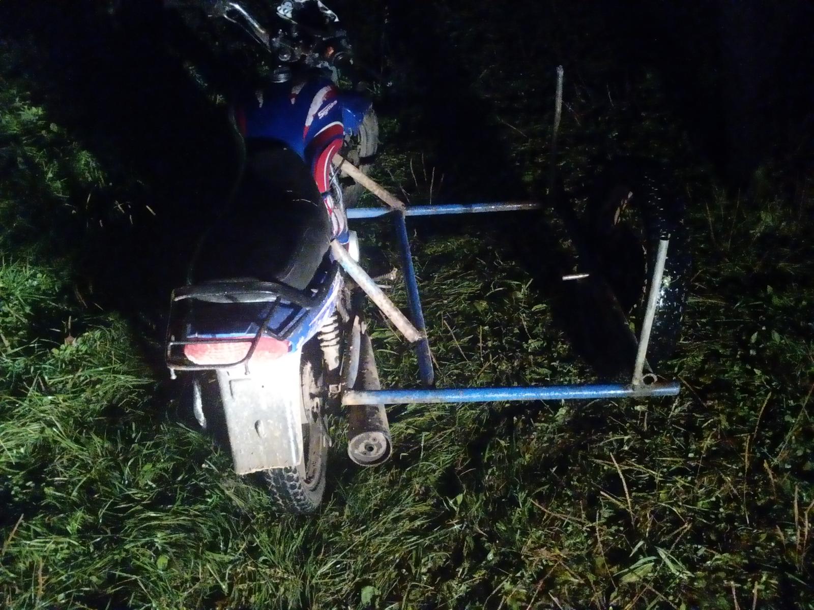 Несовершеннолетний водитель мопеда в Удмуртии сбил подростка и скрылся