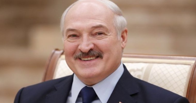 Лукашенко пообещал белорусам новую Конституцию