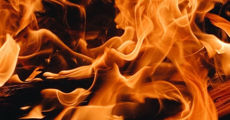 В Вавожском районе в пожаре из-за неосторожного курения погиб мужчина  