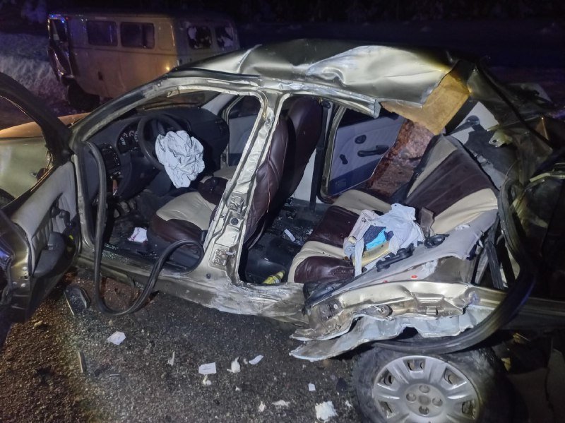 Легковушка при обгоне врезалась в УАЗ в Якшур-Бодьинском районе